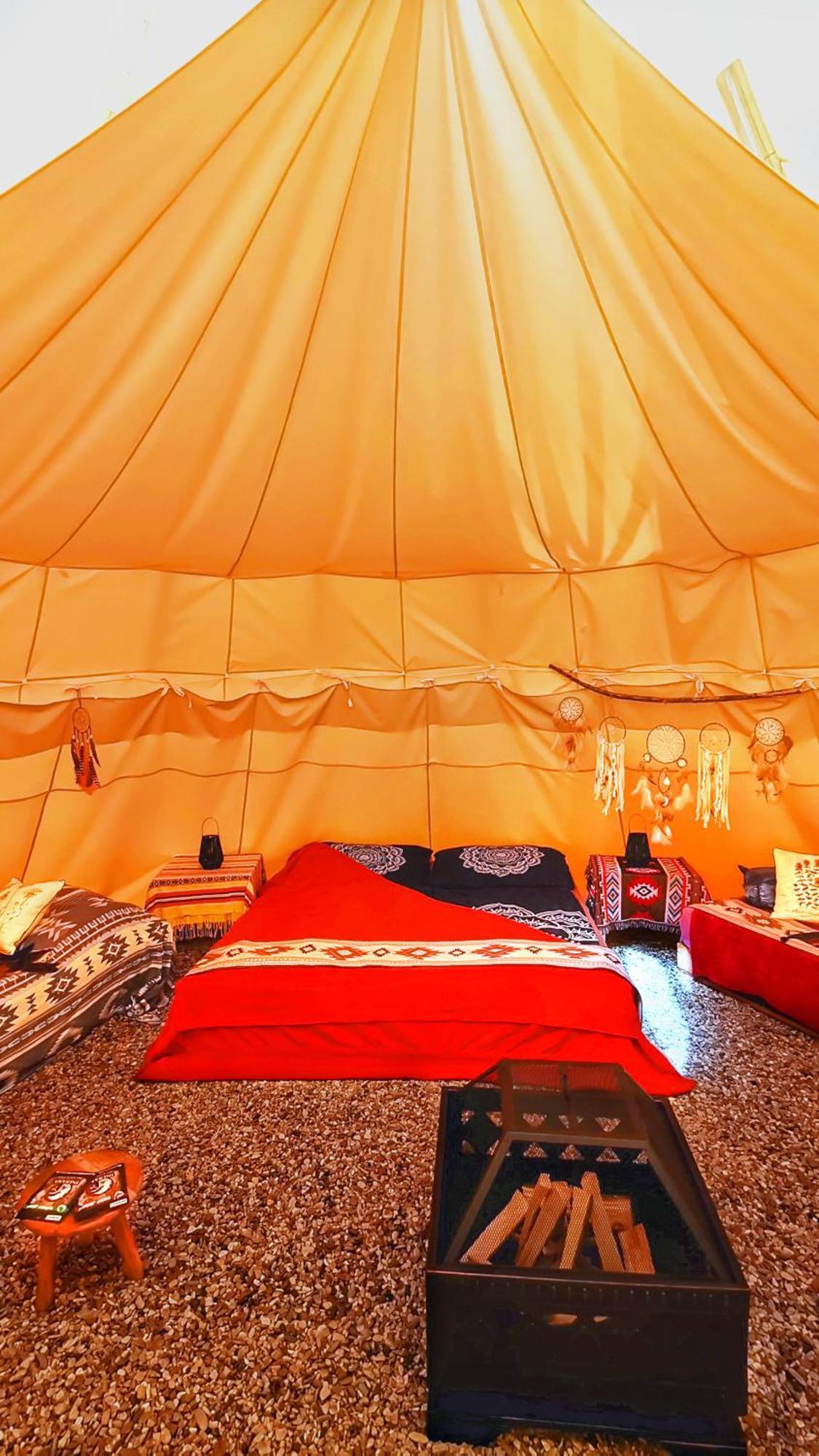 מלון Chodouny Teepee Camp Lounky מראה חיצוני תמונה